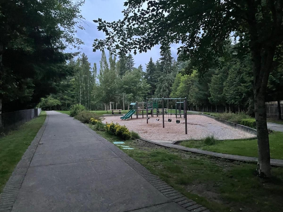 Adele House Private King Homestay Portland